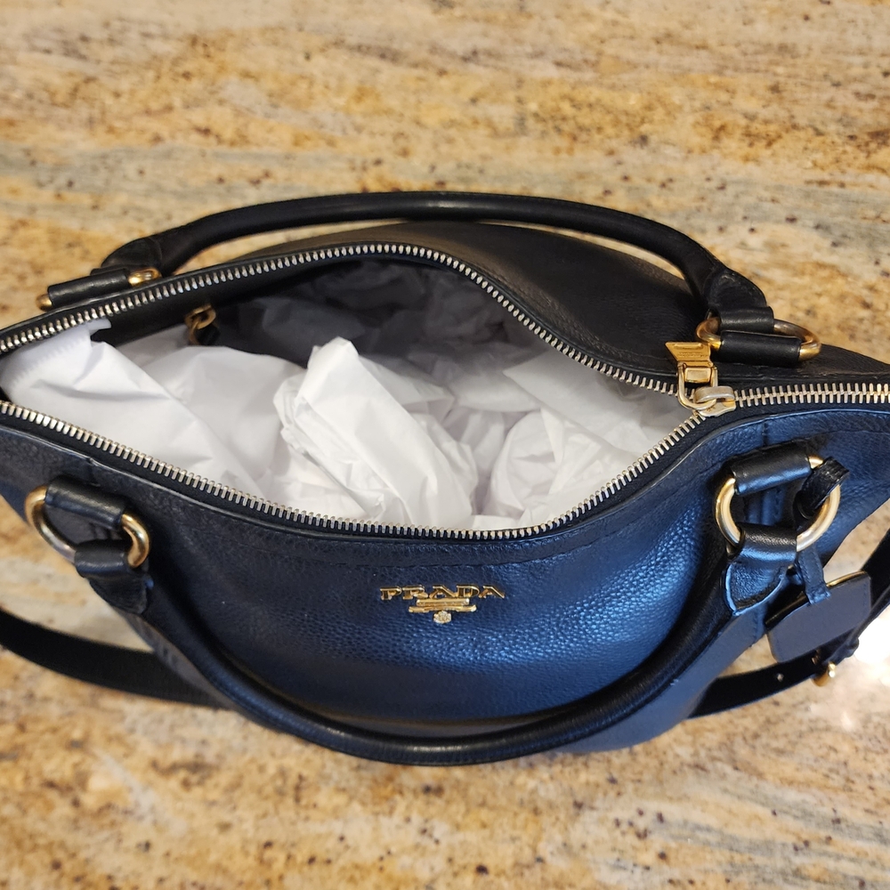 Prada Black Vitello Daino Leather Bag BR4420 Gold Brass Trim Excellent Condition - Picture 5 of 16